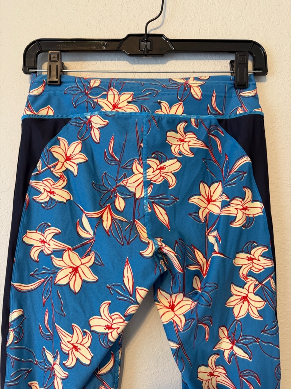 The Upside Floral Fairy Tale yoga pants - Picture 5 of 7